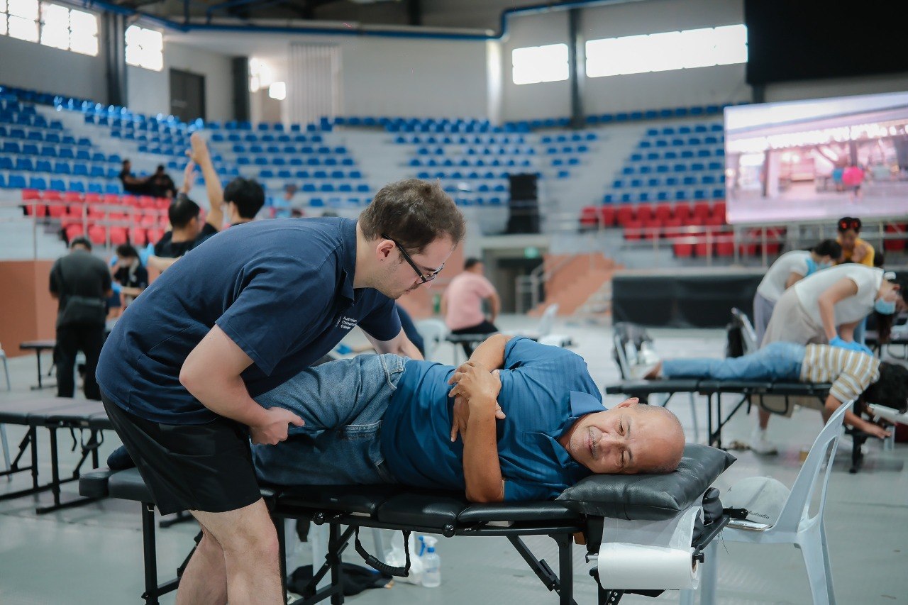 CamSur serves over 600 patients in its 4th chiropractic health mission